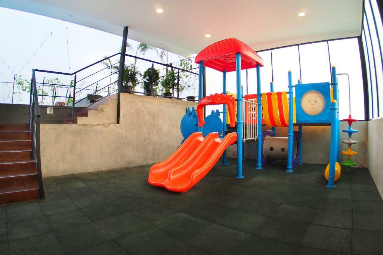 Hotel Aviary Bintaro Serpong Zewnętrze zdjęcie